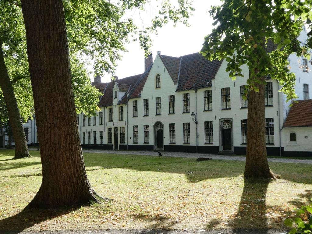 Brügge - Begijnhof - 2019
